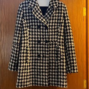 WOMAN’S HOUNDSTOOTH ESPRIT WINTER JACKET SIZE SMALL